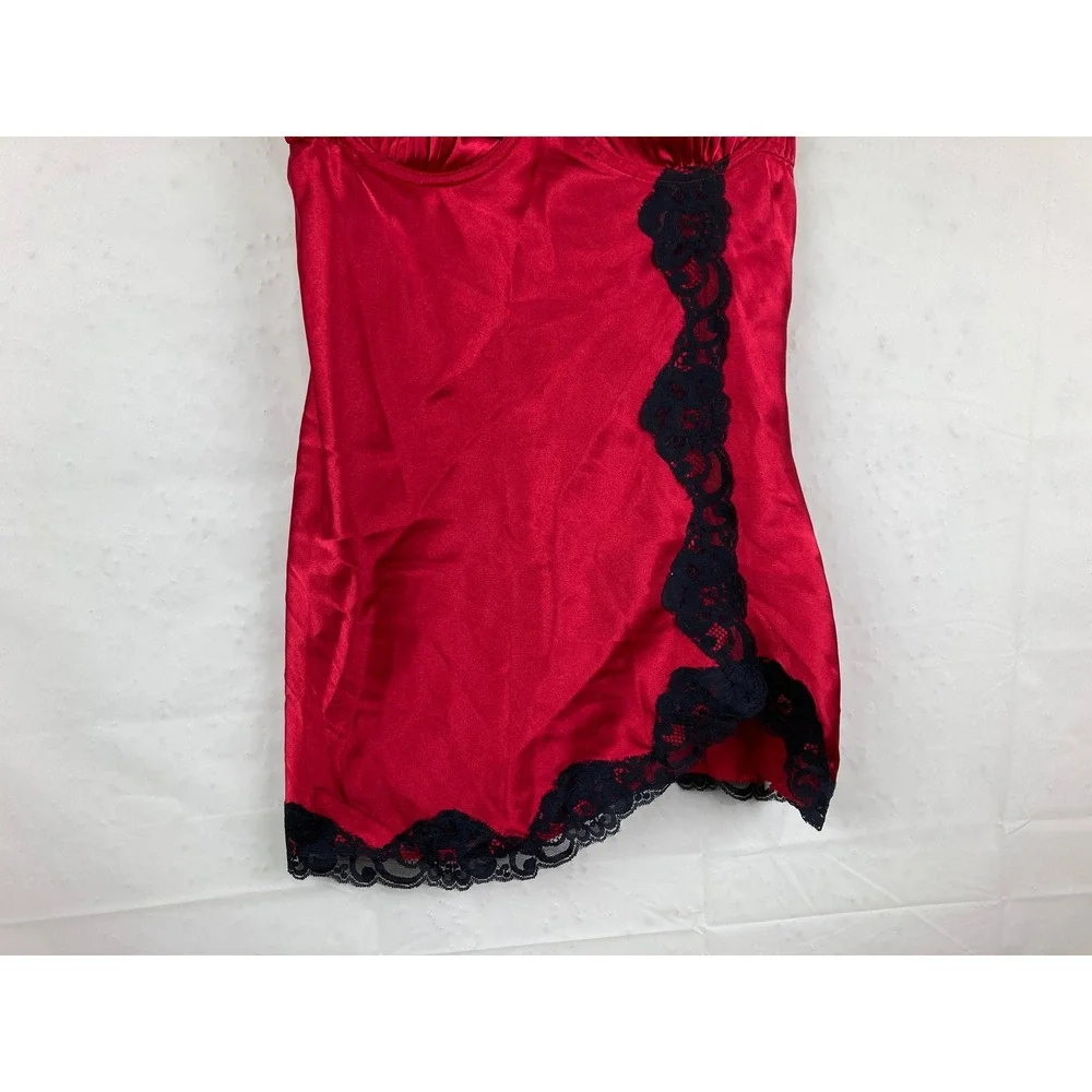 Gilligan & OMalley Red Lace Trim‎ Satin Cami Top Size M Y2K coquette Romantic